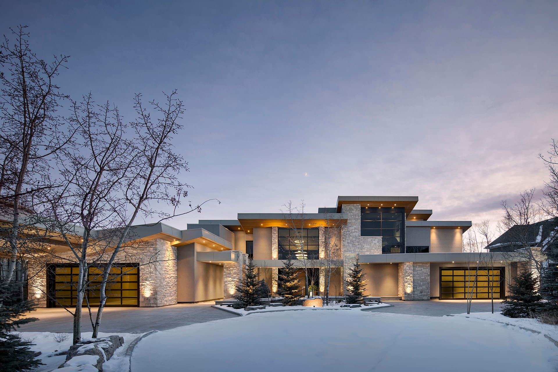 4012 16A Street SW, Calgary — photo 1 of 6